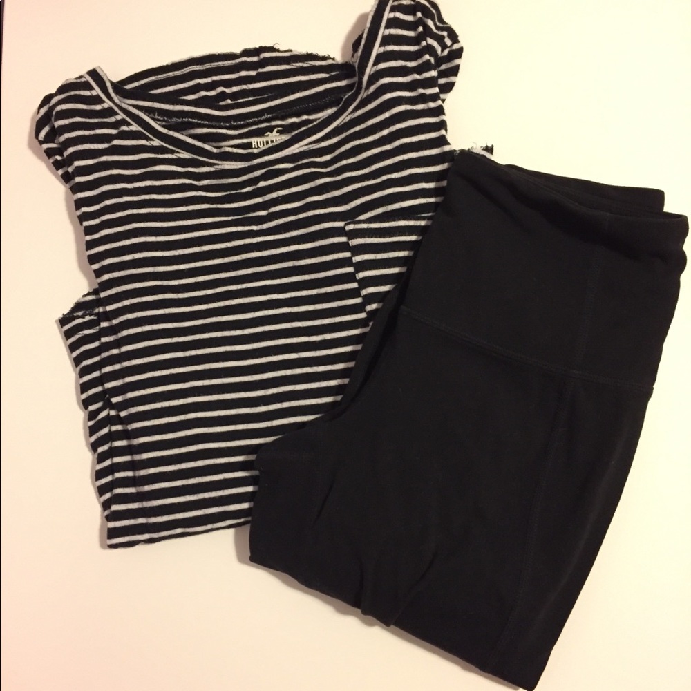 •Striped Hollister T-Shirt•